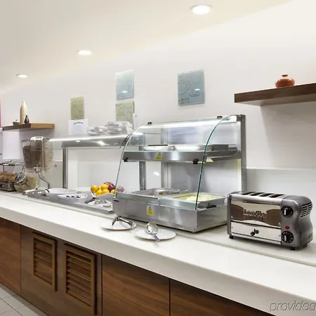 Holiday Inn Express Manchester - Salford Quays By Ihg 